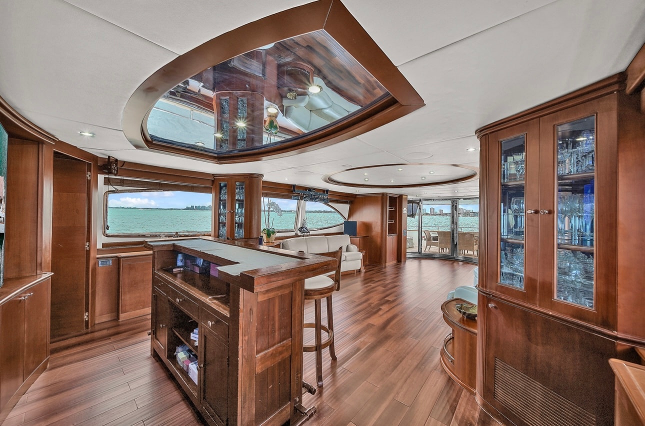 DANIELA 100 ft luxury yacht rental in Miami