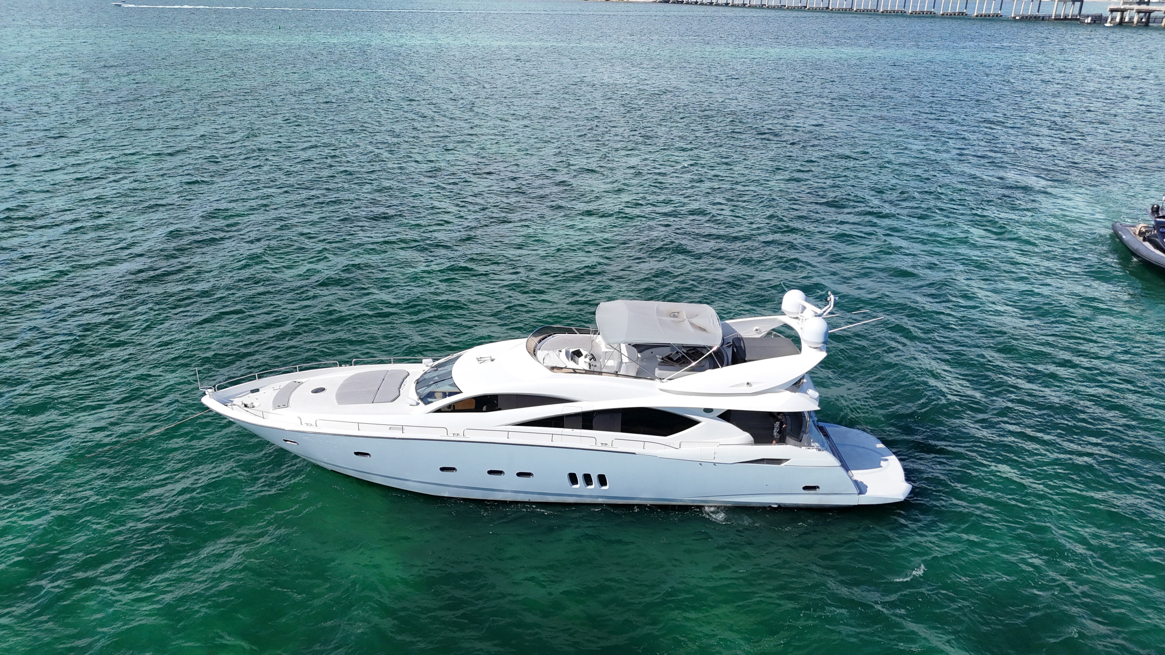 Private yacht charter on Biscayne Bay