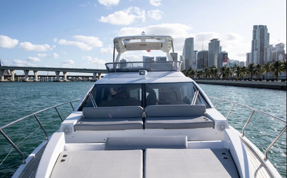 Julia Valentine bow sunpad with Miami skyline