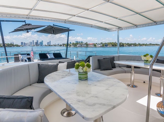 115FT HORIZON NIRVANA — aft deck lounge Miami skyline